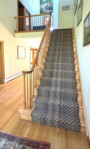 211 Meadow Brook Lane, Greenville, NY 12083