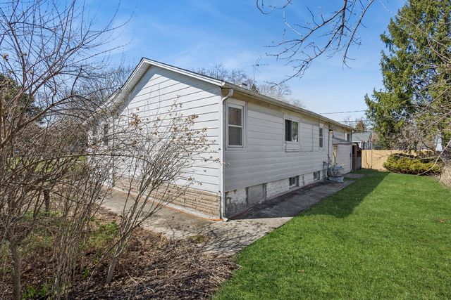 4607 Dumoulin Avenue, Lisle, IL 60532