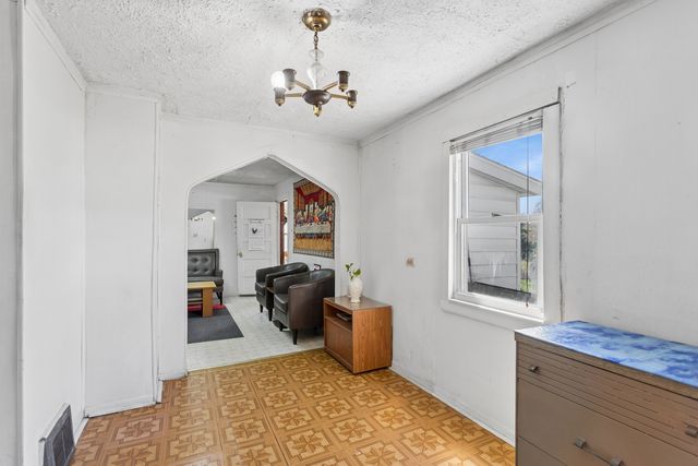 4607 Dumoulin Avenue, Lisle, IL 60532