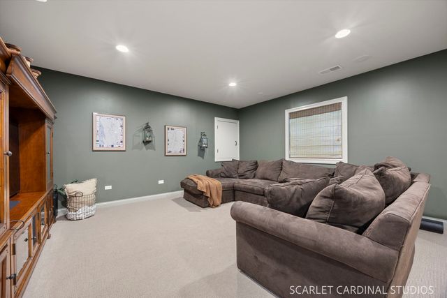 835 S Wright Street, Naperville, IL 60540
