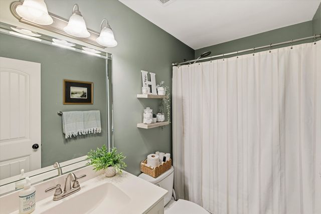 7866 IVY LAKE LN, Bartlett, TN 38133