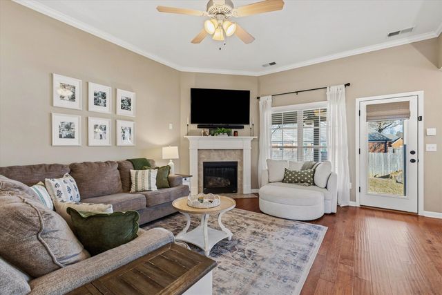 7866 IVY LAKE LN, Bartlett, TN 38133