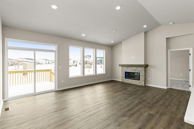 16520 Bentwood Drive, Urbandale, IA 50323