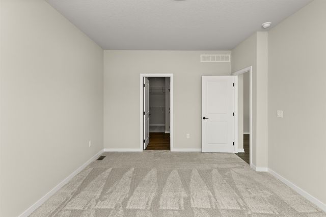 16520 Bentwood Drive, Urbandale, IA 50323