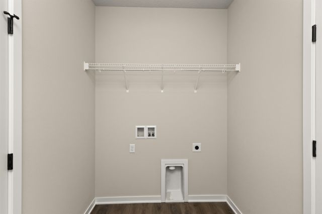 16520 Bentwood Drive, Urbandale, IA 50323