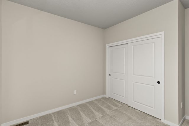 16520 Bentwood Drive, Urbandale, IA 50323