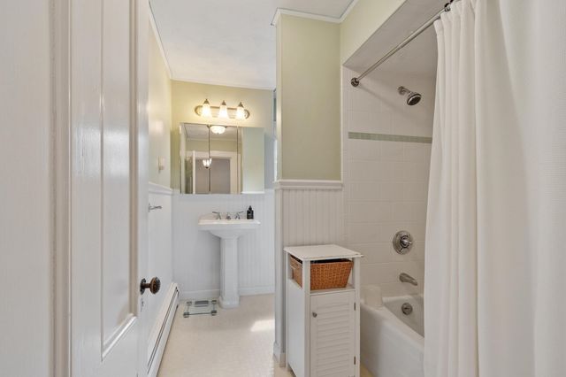 33 School Street 3, Andover, MA 01810