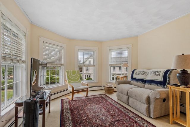 33 School Street 3, Andover, MA 01810