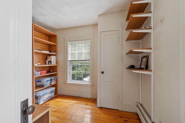 33 School Street 3, Andover, MA 01810
