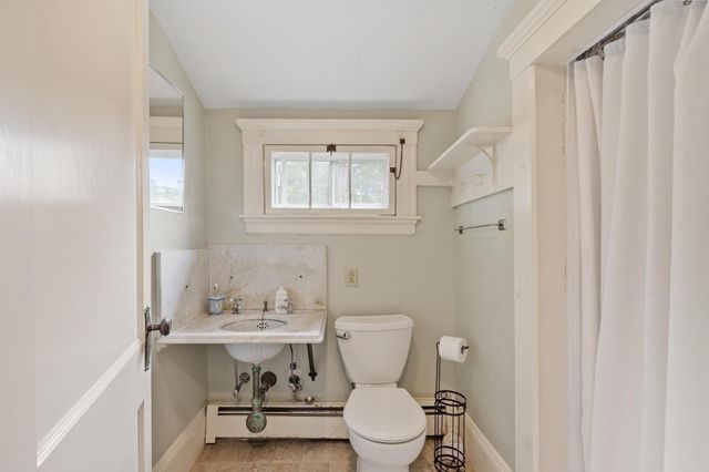 33 School Street 3, Andover, MA 01810