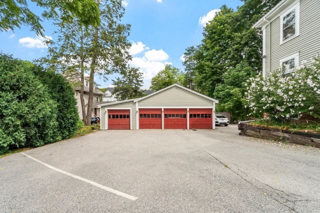 33 School Street 3, Andover, MA 01810