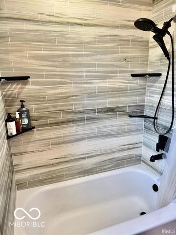 8204 N Tahoe Drive, Muncie, IN 47303