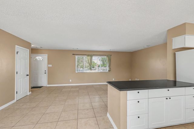 1001 37th Street SE, Rio Rancho, NM 87124