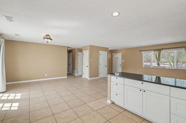 1001 37th Street SE, Rio Rancho, NM 87124