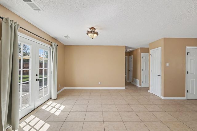 1001 37th Street SE, Rio Rancho, NM 87124