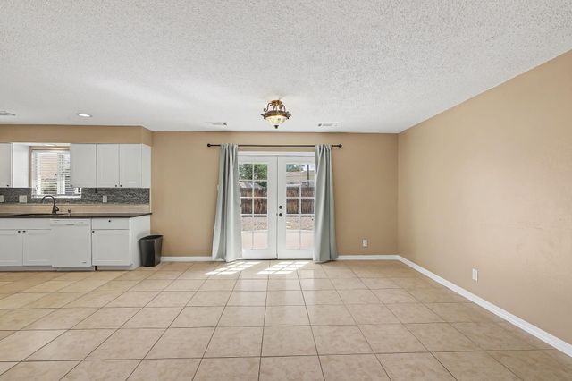 1001 37th Street SE, Rio Rancho, NM 87124