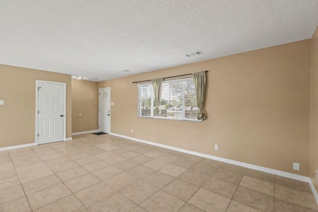 1001 37th Street SE, Rio Rancho, NM 87124