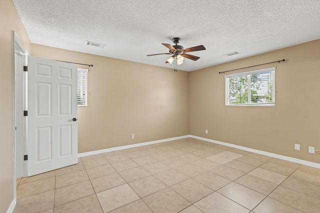 1001 37th Street SE, Rio Rancho, NM 87124