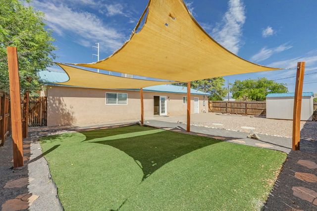 1001 37th Street SE, Rio Rancho, NM 87124