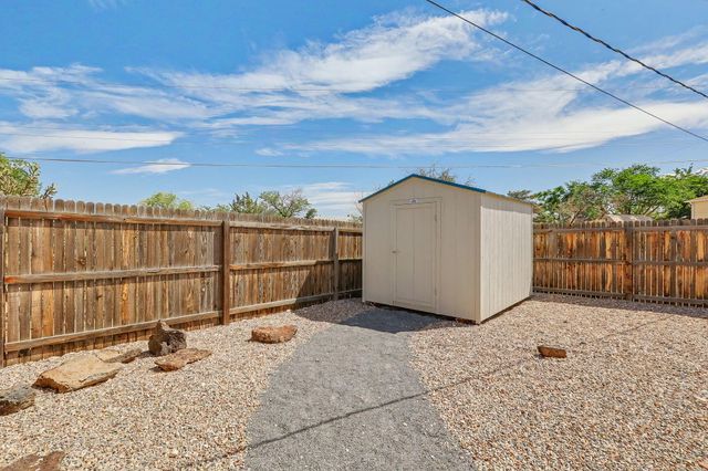 1001 37th Street SE, Rio Rancho, NM 87124