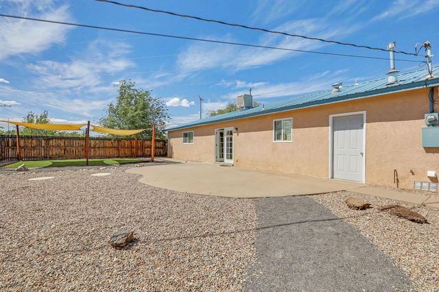 1001 37th Street SE, Rio Rancho, NM 87124