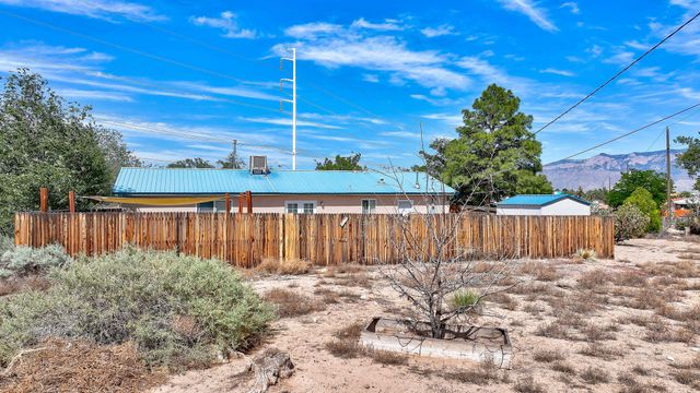 1001 37th Street SE, Rio Rancho, NM 87124