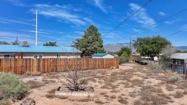 1001 37th Street SE, Rio Rancho, NM 87124