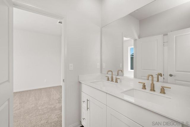 1523 Wingwood, Vista, CA 92083
