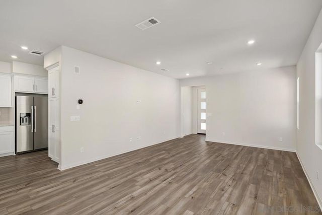 1523 Wingwood, Vista, CA 92083