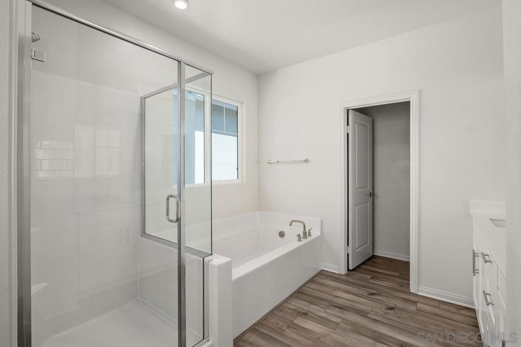 Image 17 of property listing at 1523 Wingwood, Vista, CA 92083