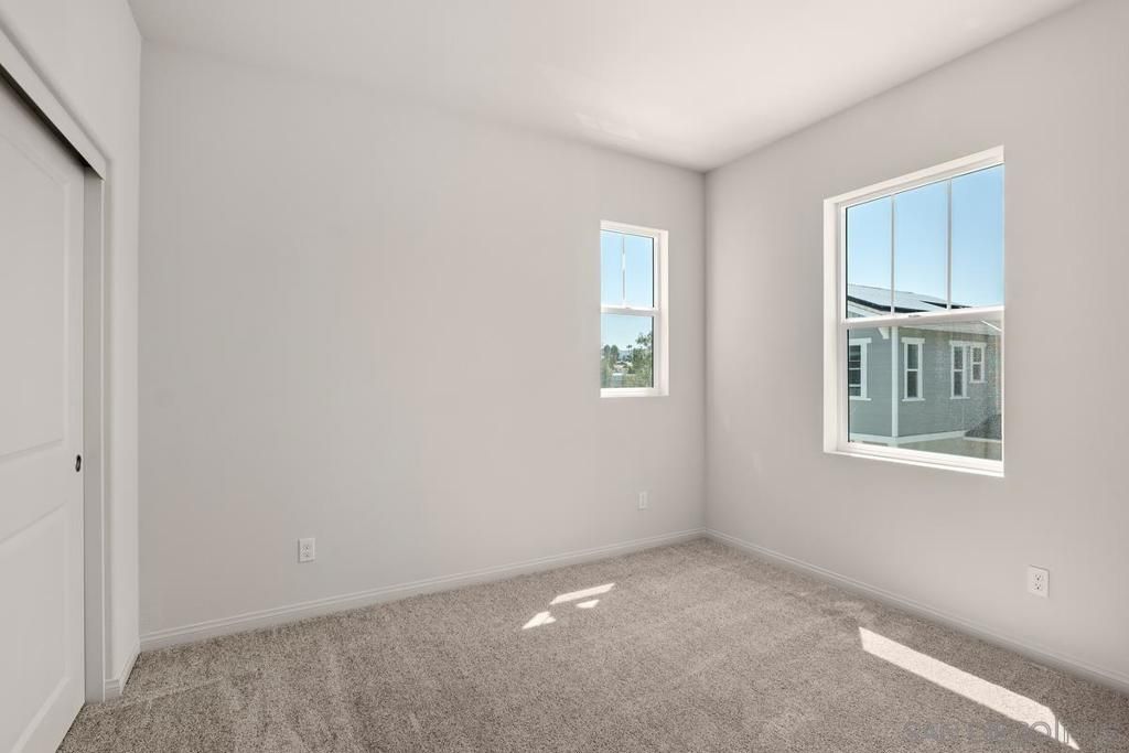 Image 20 of property listing at 1523 Wingwood, Vista, CA 92083
