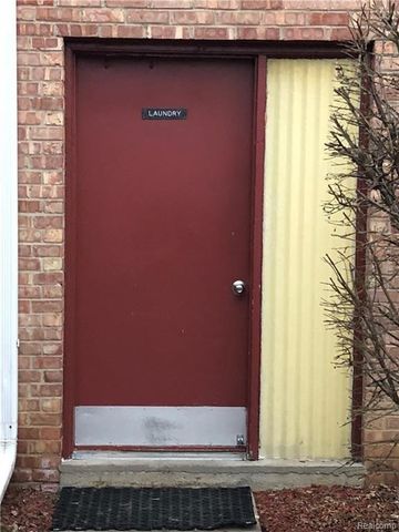 1249 Island Drive 104, Ann Arbor, MI 48105