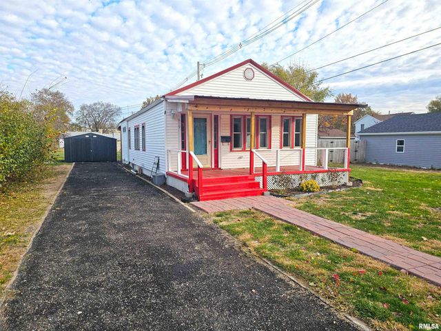 619 W PINE Street, Chillicothe, IL 61523