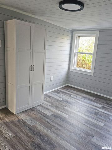 619 W PINE Street, Chillicothe, IL 61523