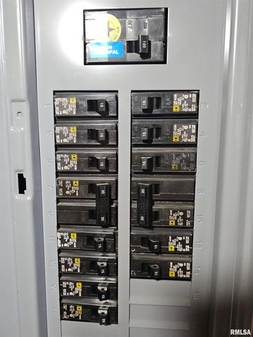 619 W PINE Street, Chillicothe, IL 61523