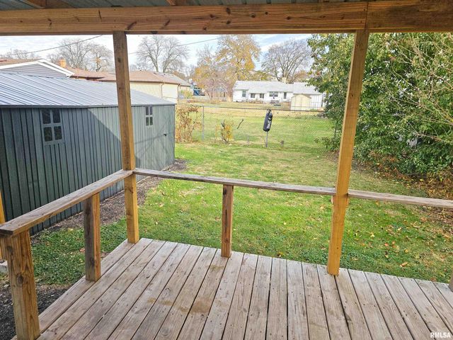 619 W PINE Street, Chillicothe, IL 61523