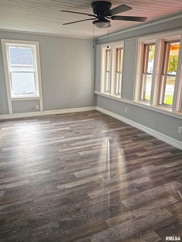 619 W PINE Street, Chillicothe, IL 61523