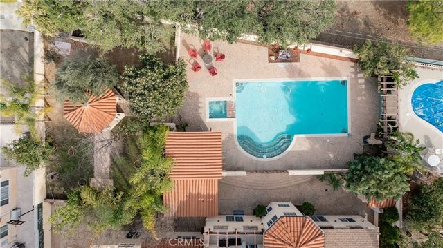 828 S Sunset Canyon, Burbank, CA 91501