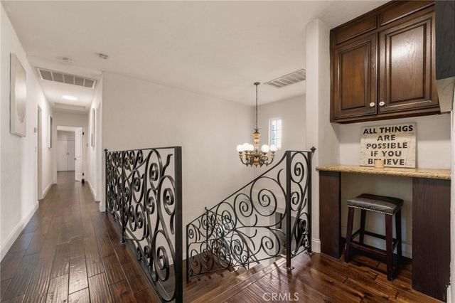 828 S Sunset Canyon, Burbank, CA 91501