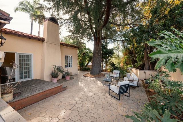 828 S Sunset Canyon, Burbank, CA 91501