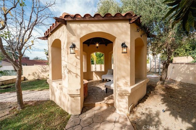 828 S Sunset Canyon, Burbank, CA 91501