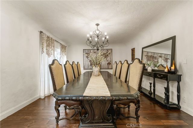 828 S Sunset Canyon, Burbank, CA 91501