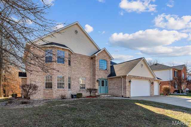 1820 Creekside Drive, Swansea, IL 62226