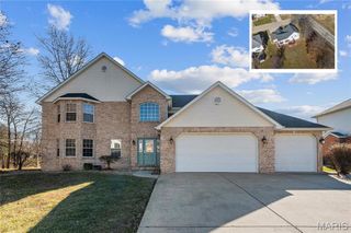 1820 Creekside Drive, Swansea, IL 62226