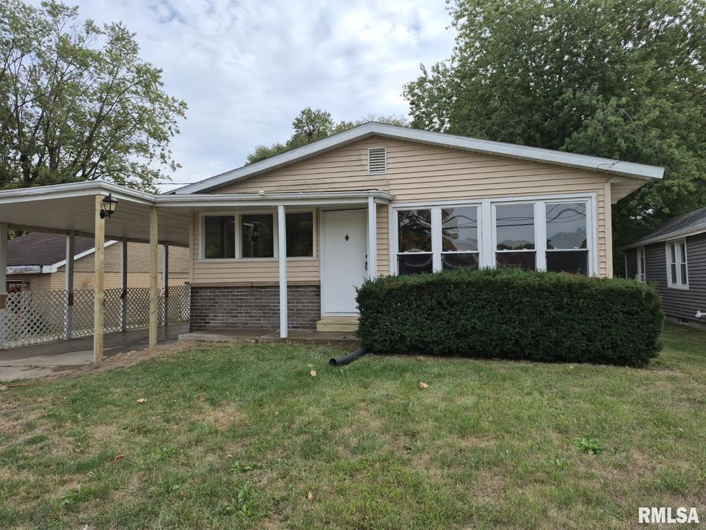 331 OAKWOOD Avenue, East Peoria, IL 61611