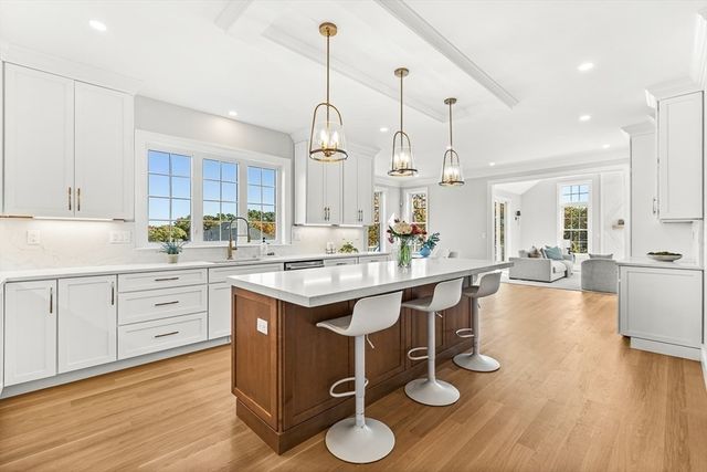 14 Liana Street, Woburn, MA 01801