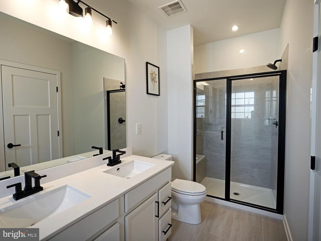 Image 11 of property listing at 19439 SPOKAN SQ, Leesburg, VA 20175
