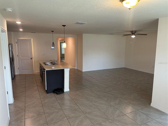 6911 SE 112TH LANE, Belleview, FL 34420