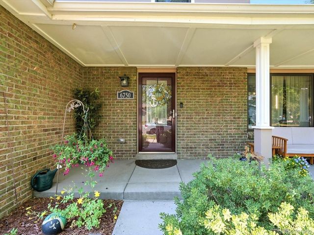 6750 Youngfield Ct, Arvada, CO 80004