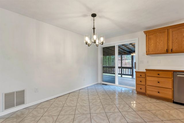 15 Tamarack Court, Manchester, NH 03103